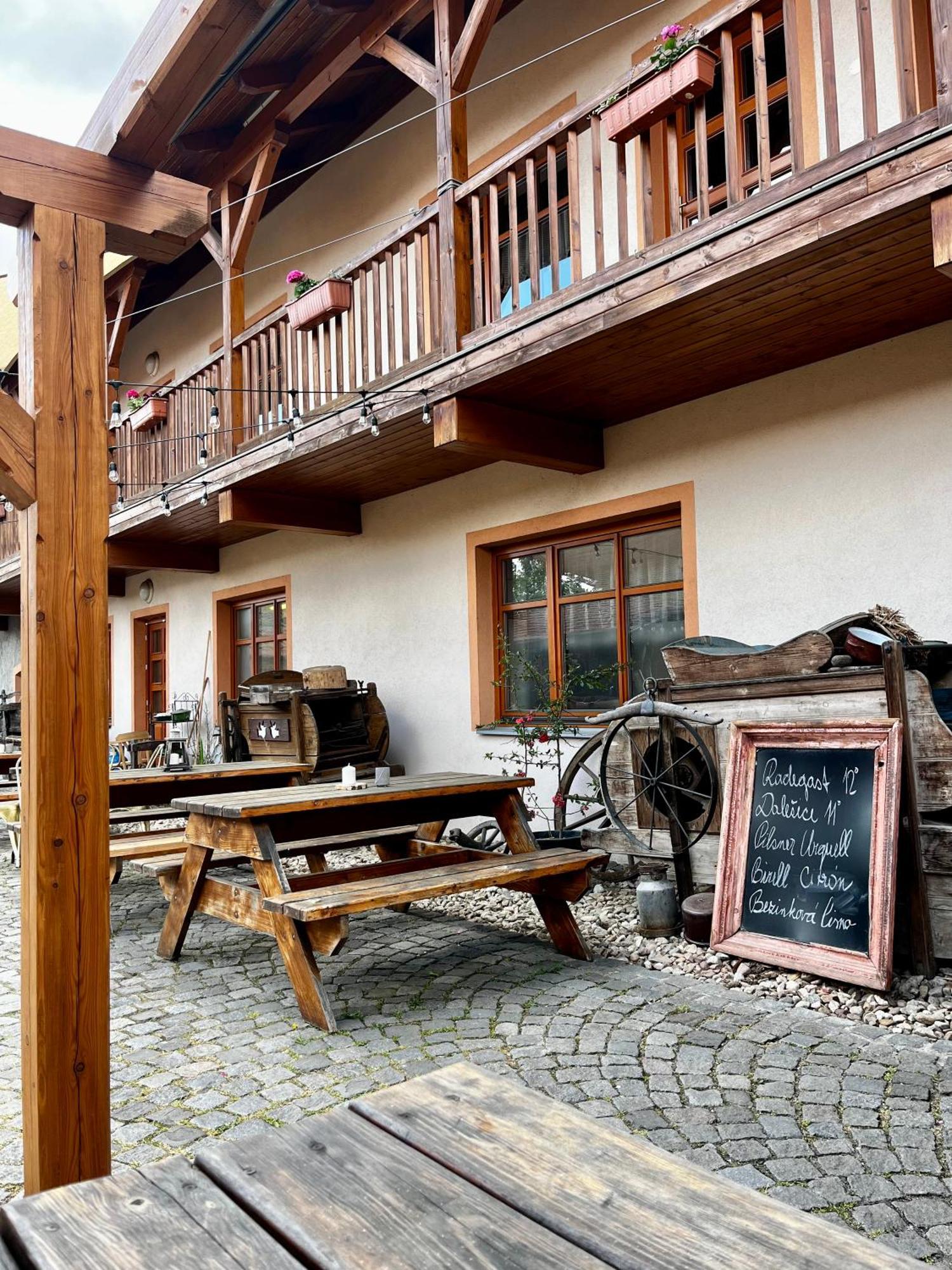 Ferienwohnung Mohelensky Dvur Mohelno Exterior foto